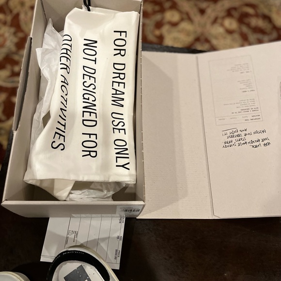 Golden Goose Sneakers - Picture 6 of 12